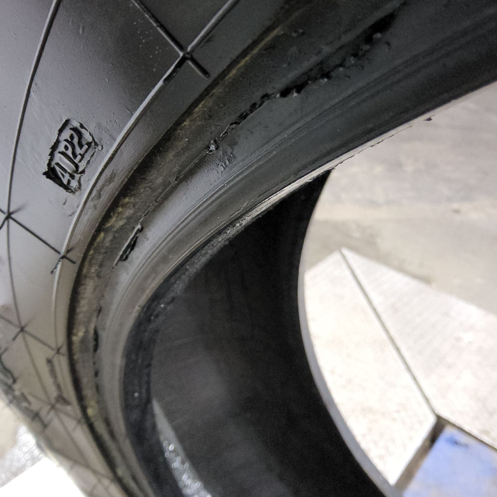 320/90R42 Firestone Radial 9000 R-1W 139B 85%