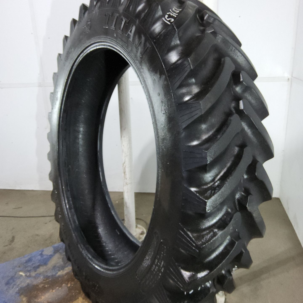380/90R46 Titan Farm Hi Traction Lug Radial R-1 168B 85%