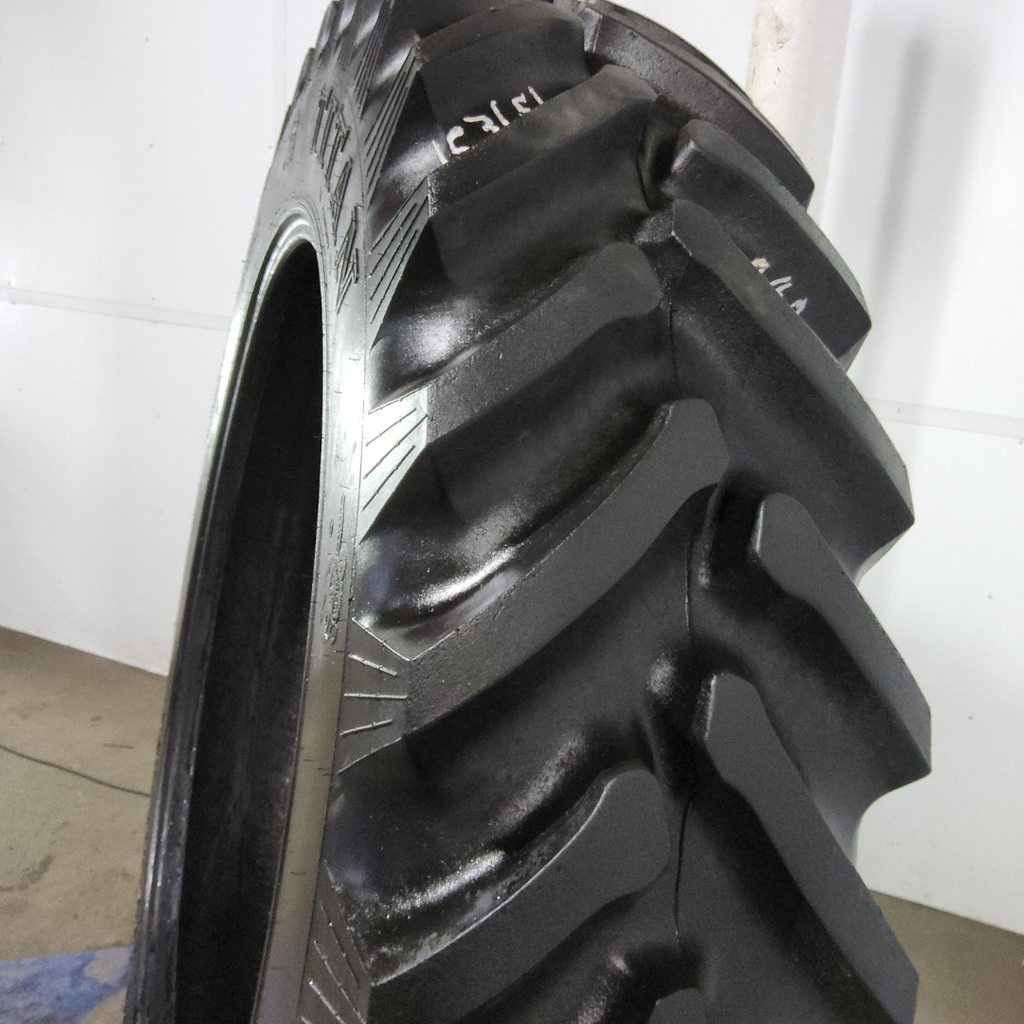 380/90R46 Titan Farm Hi Traction Lug Radial R-1 168B 85%