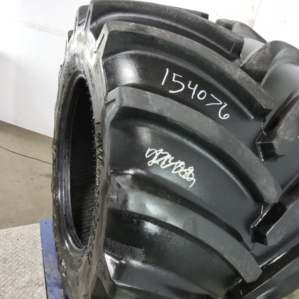 LSW1100/35R32 Goodyear Farm Optitrac R-1W 175D 80%