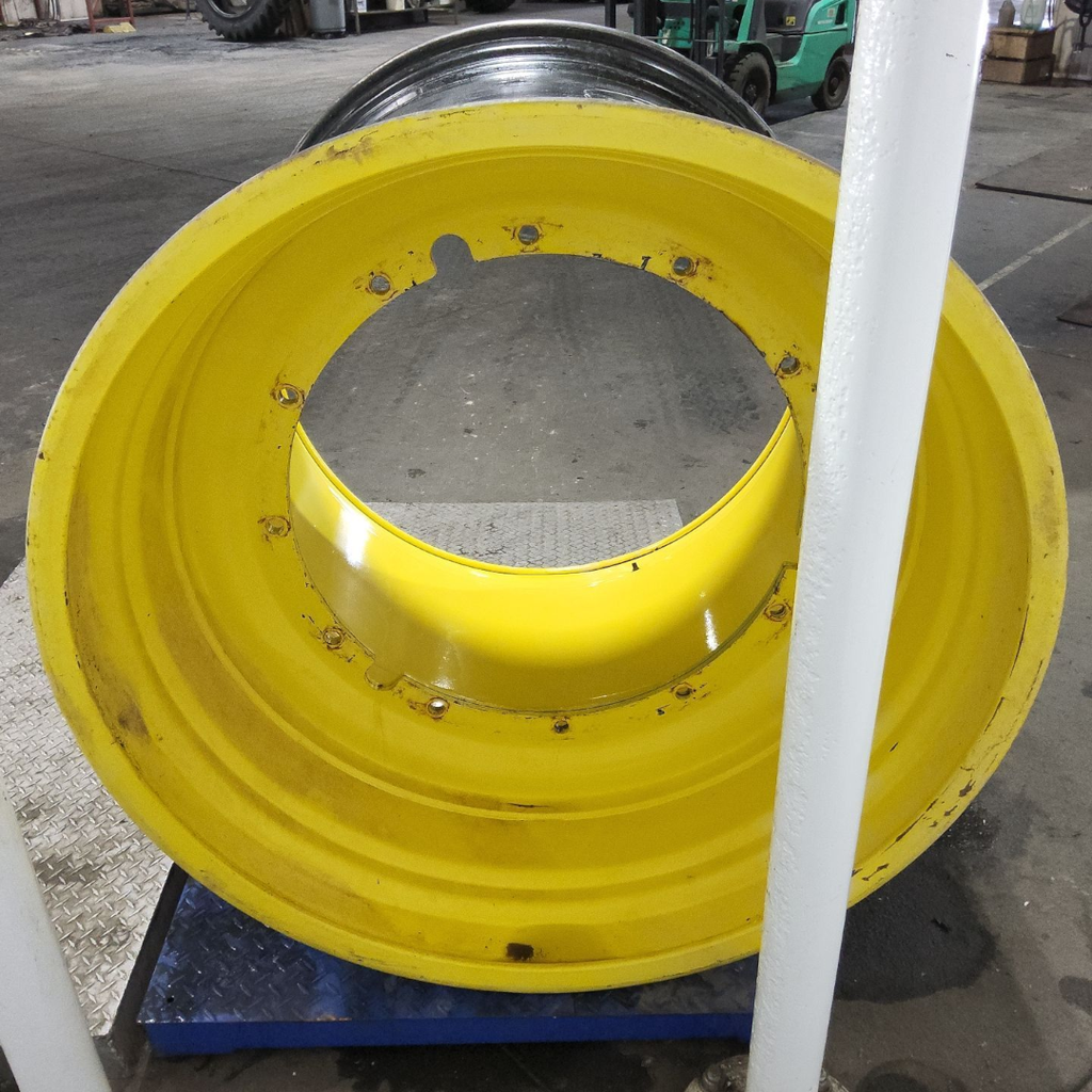 44"W x 46"D, John Deere Yellow 12-Hole Stub Disc , -9.5" Offset