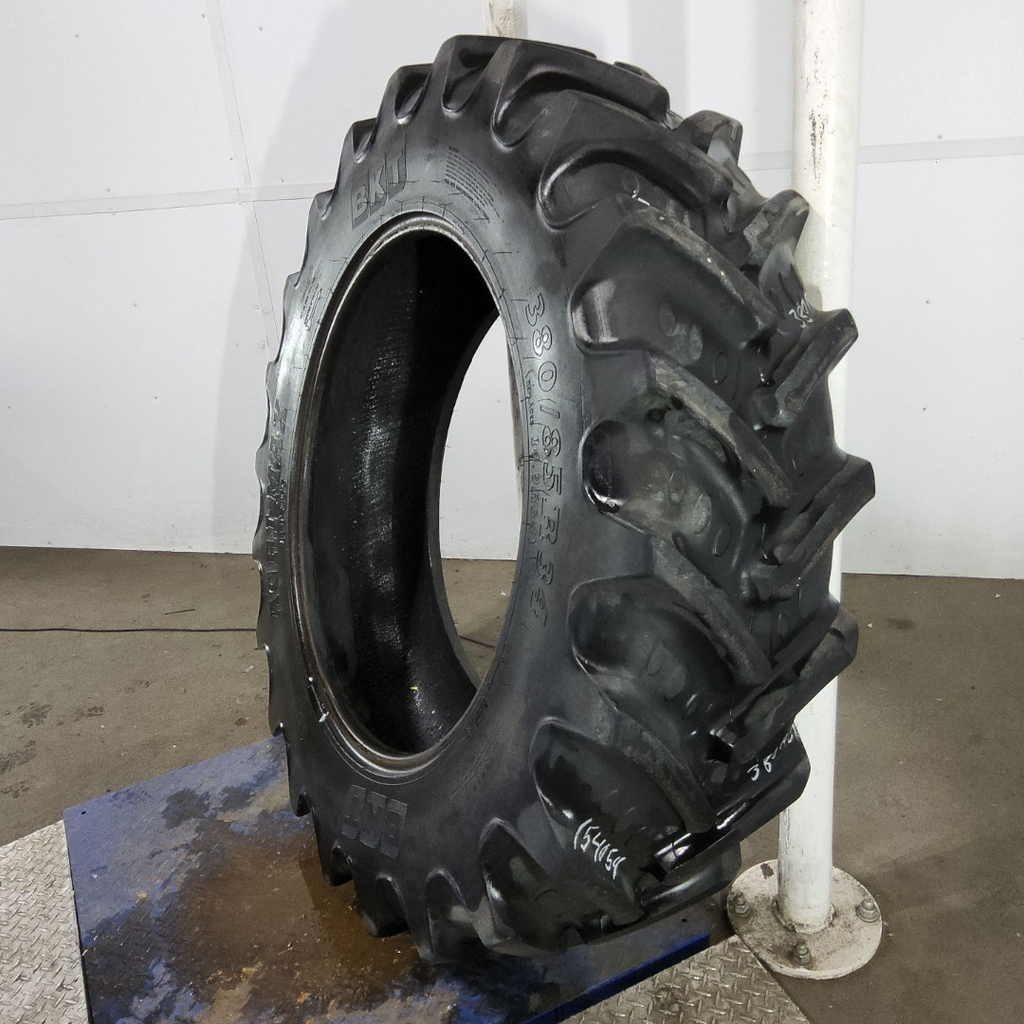 380/85R34 BKT Tires Agrimax RT 855 R-1W 137A8 65%