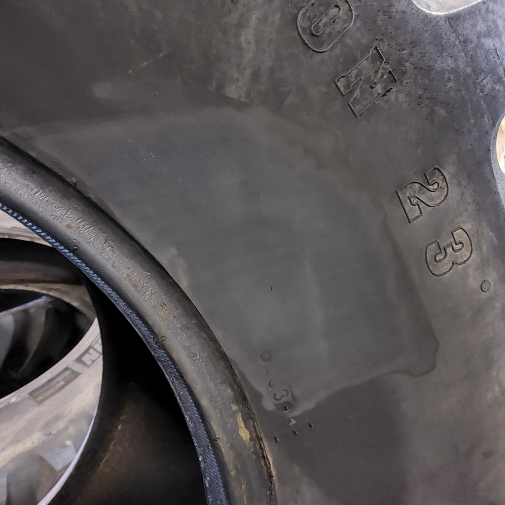 28L-26 Firestone Super All Traction 23 R-1 E (10 Ply), 85% 28L-26 Firestone Super All Traction 23 R-1 E (10 Ply), 85%