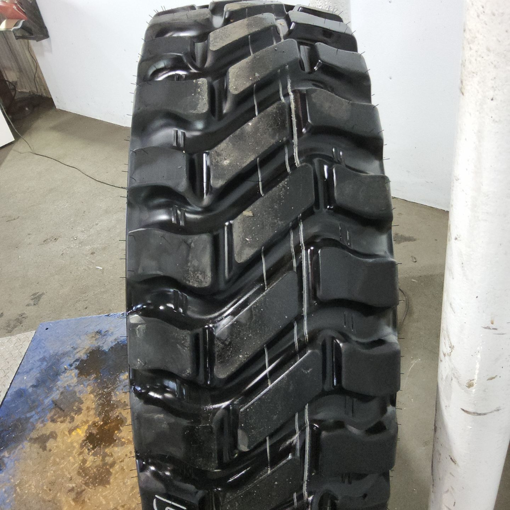 365/80R20 Goodyear Powerload E-2/L-2 141B/153A2 99%