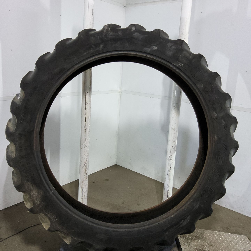 320/90R54 Goodyear Farm DT800 Super Traction R-1W 149A8 60%