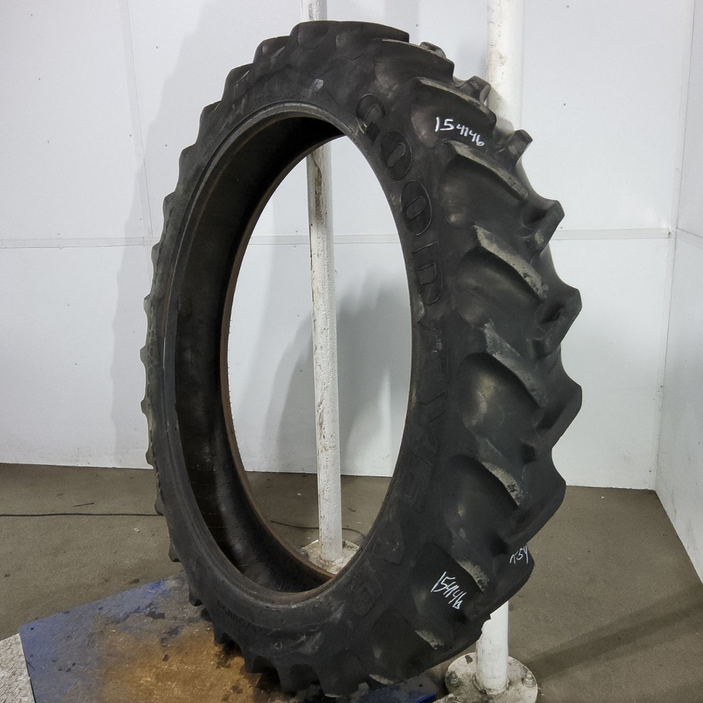 320/90R54 Goodyear Farm DT800 Super Traction R-1W 149A8 60%
