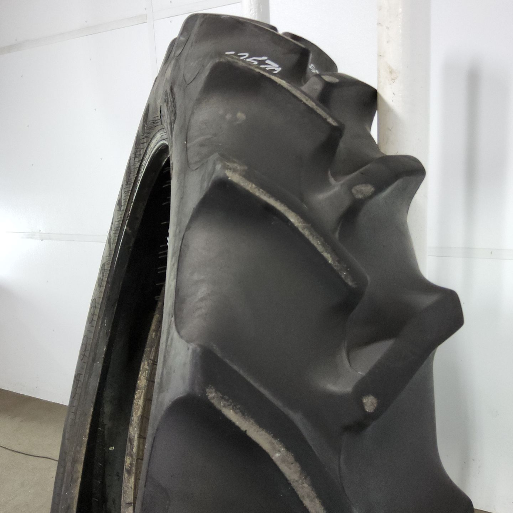 380/90R54 Goodyear Farm DT800 Super Traction R-1W 152A8 70%