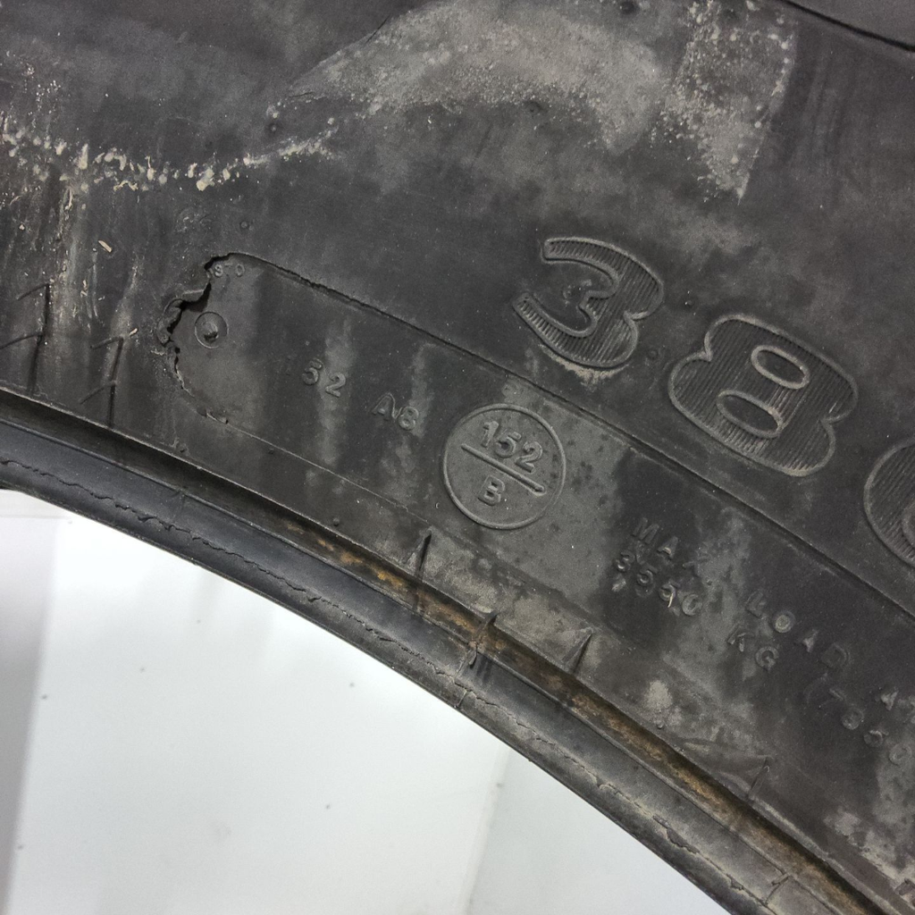380/90R54 Goodyear Farm DT800 Super Traction R-1W 152A8 70%