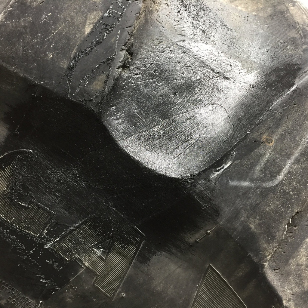 800/65R32 Michelin MegaXBib (M28) R-1W 172 B 90%