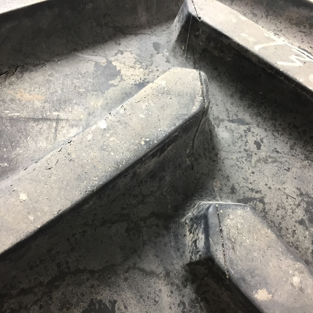 800/65R32 Michelin MegaXBib (M28) R-1W 172 B 90%