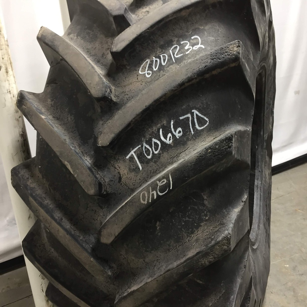 800/65R32 Michelin MegaXBib (M28) R-1W 172 B 90%