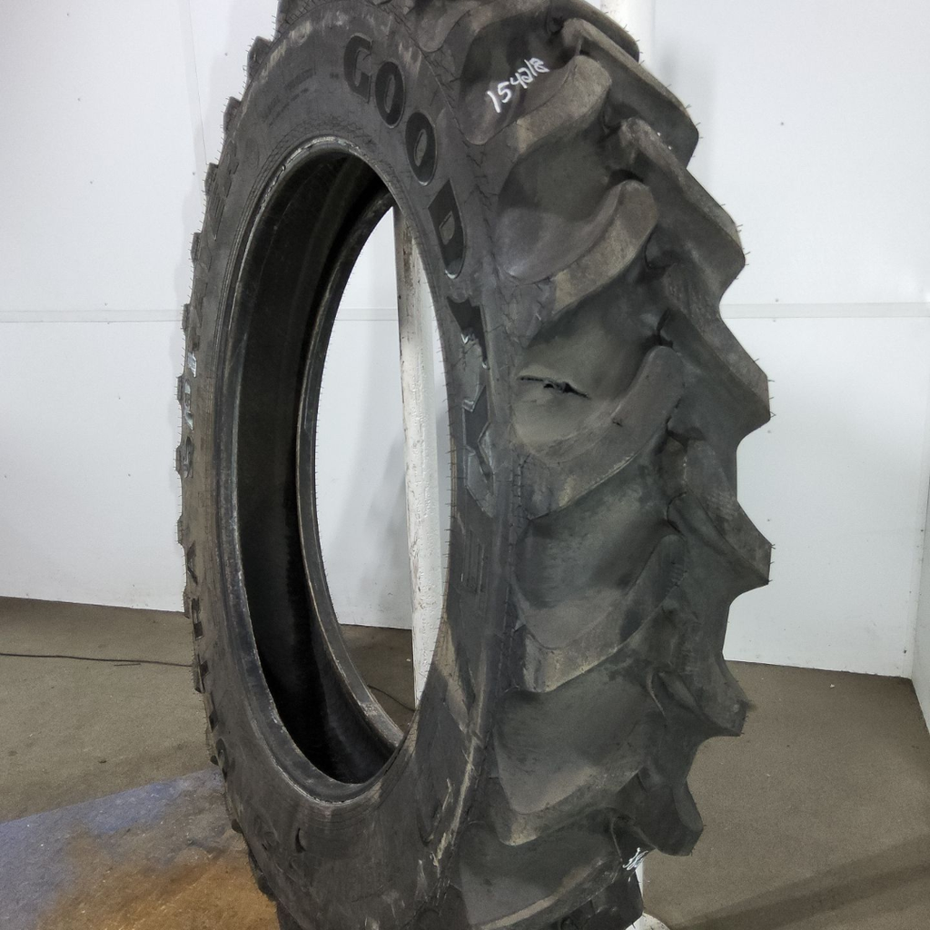 VF380/105R50 Goodyear Farm Ultra Sprayer R-1 179D 99%