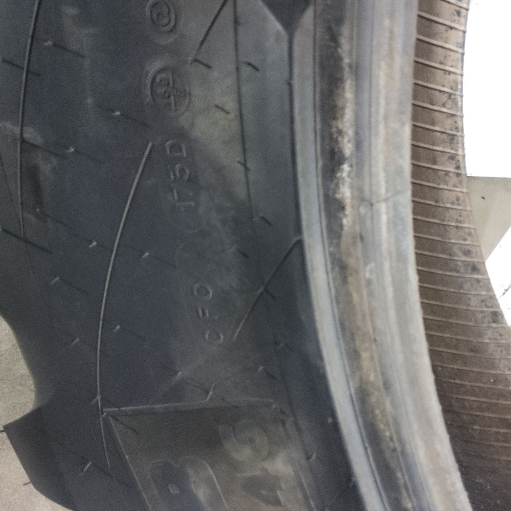 VF380/90R46 Michelin Spraybib CFO R-1S 173D 99%