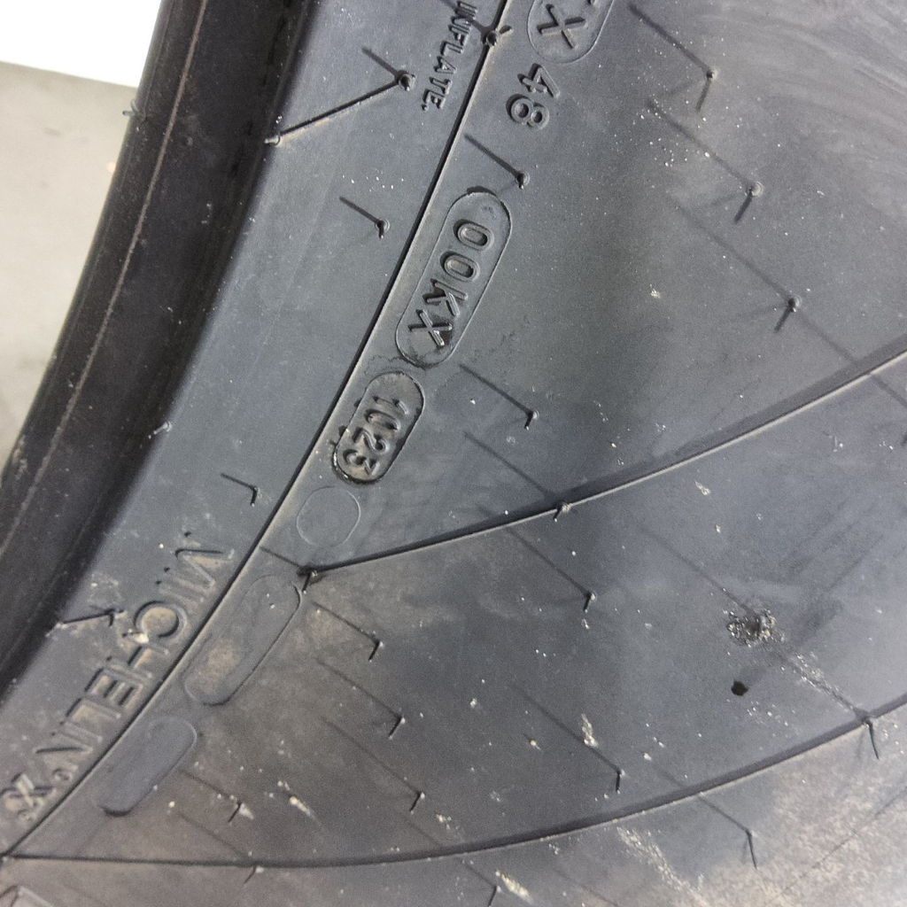VF380/90R46 Michelin Spraybib CFO R-1S 173D 99%