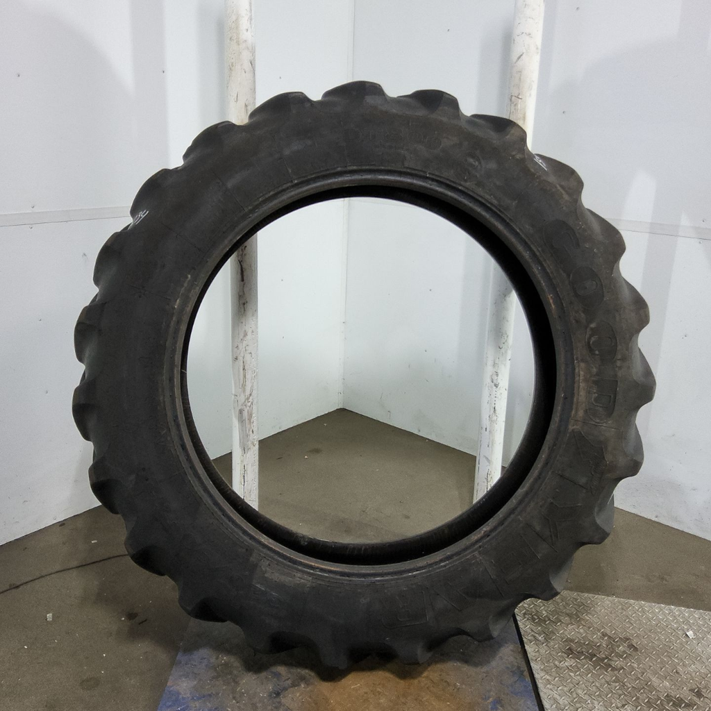320/90R42 Goodyear Farm DT800 Optitrac R-1W 147B 60%