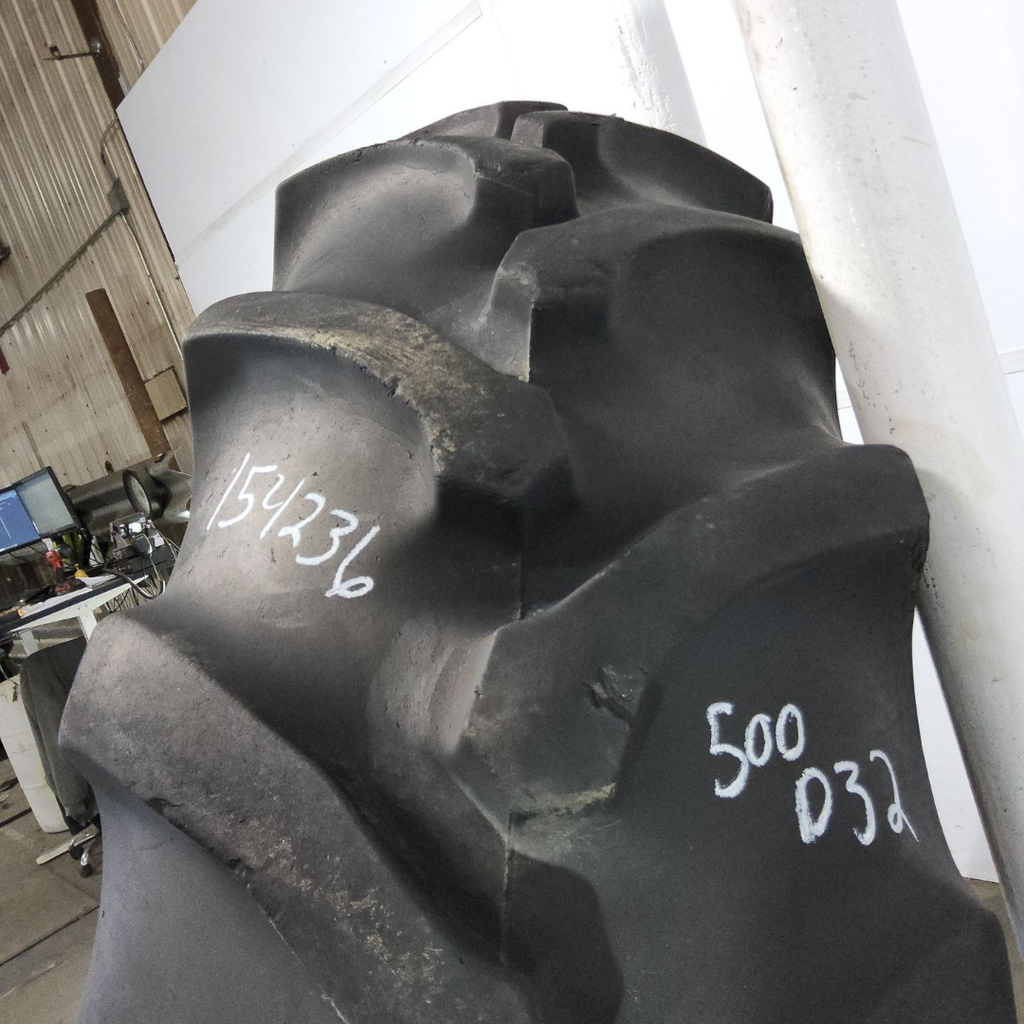 DW500/95D32 Goodyear Farm Special Sure Grip R-2 162A2 65%