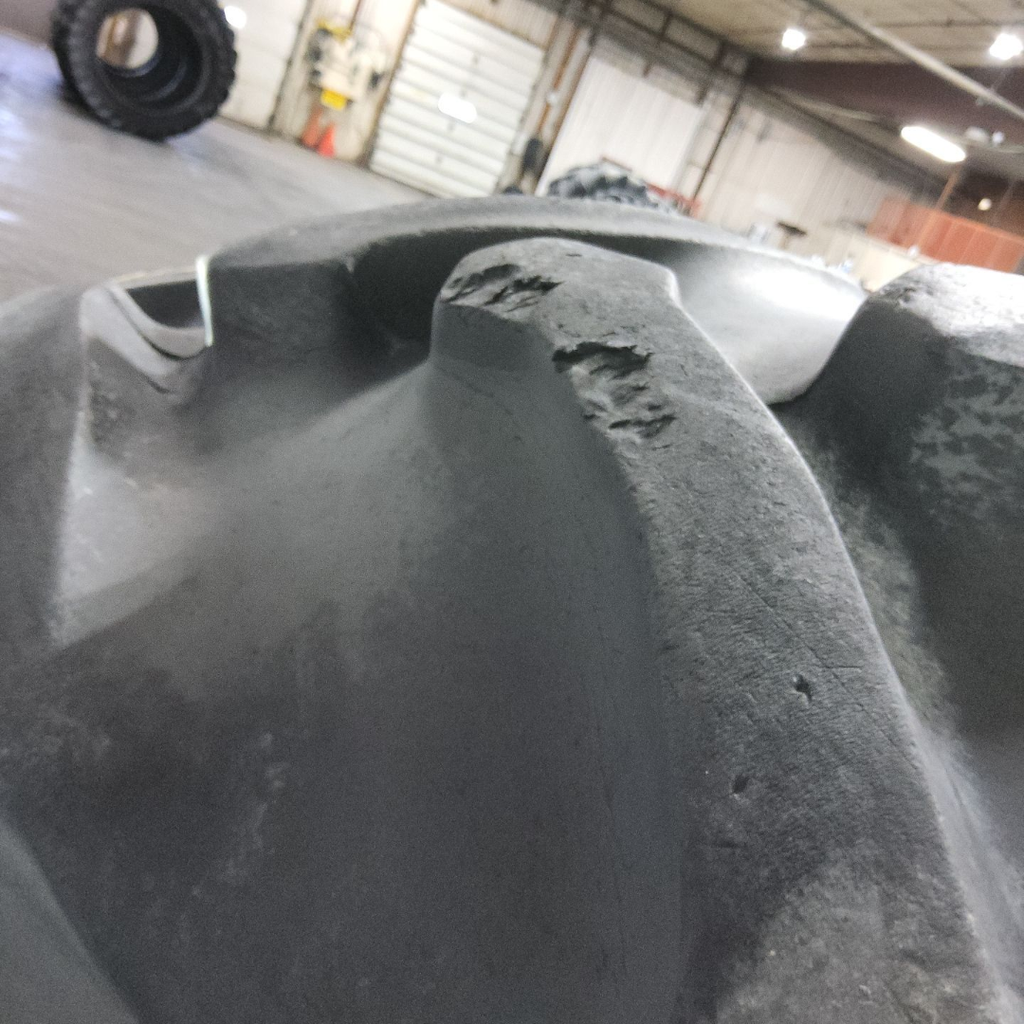 DW500/95D32 Goodyear Farm Special Sure Grip R-2 162A2 65%