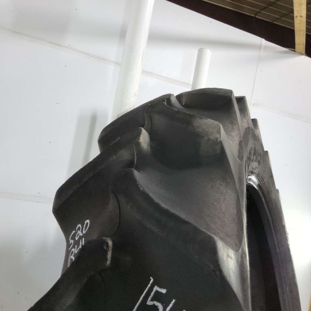 520/85R46 Goodyear Farm Special Sure Grip Radial TD8 R-2 158B 70%