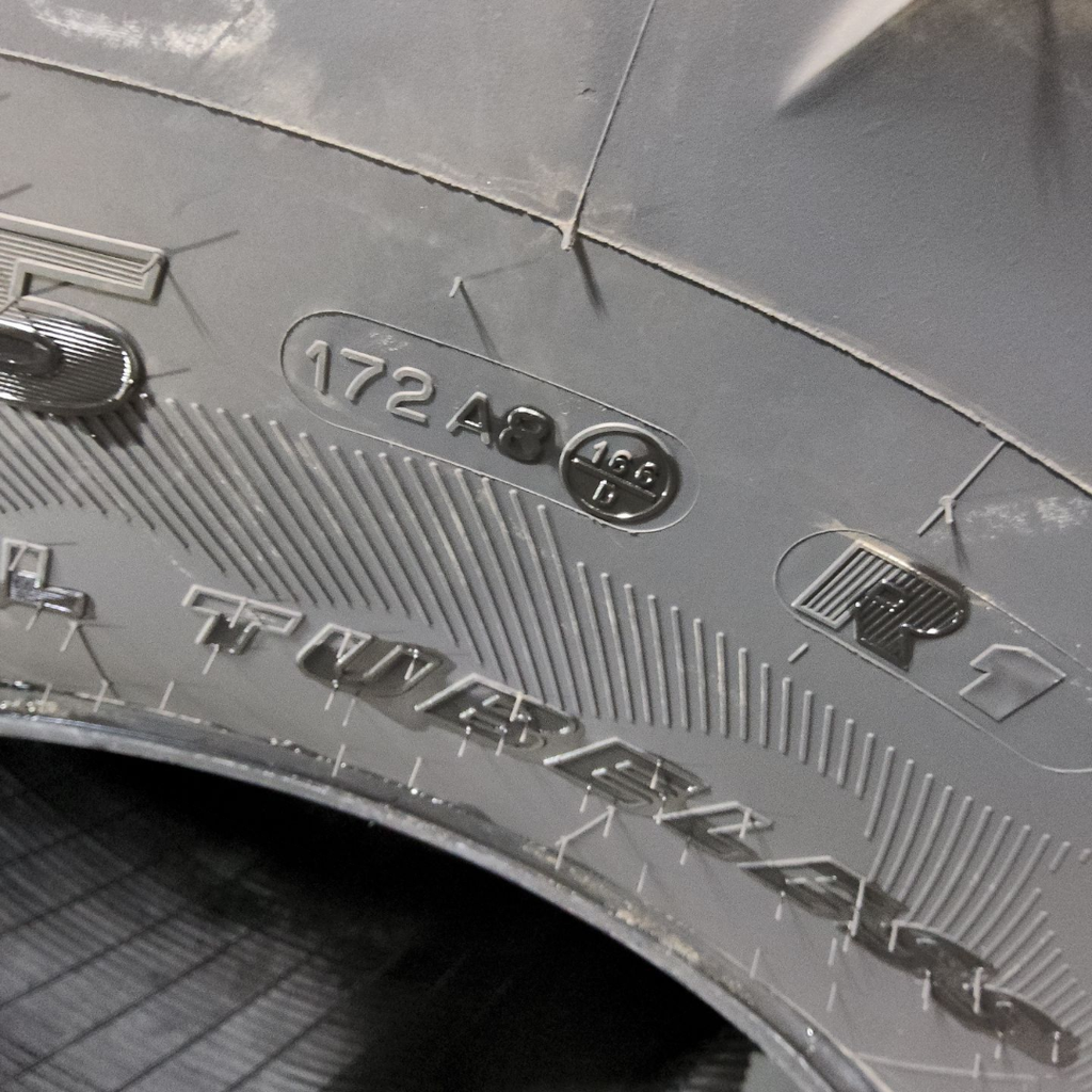 1000/50R25 Michelin MegaXBib R-1W 166D/172A8 99%