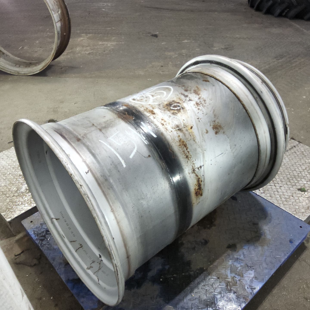 36"W x 25"D, Case IH Silver Mist 10-Hole 3 Piece Formed Plate , 0.25" Offset