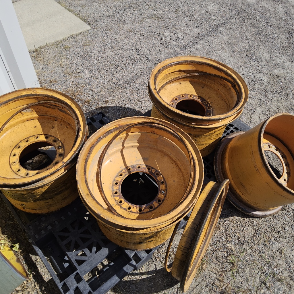 17"W x 25"D, John Deere Construction Yellow 14-Hole Flat Plate , -2" Offset