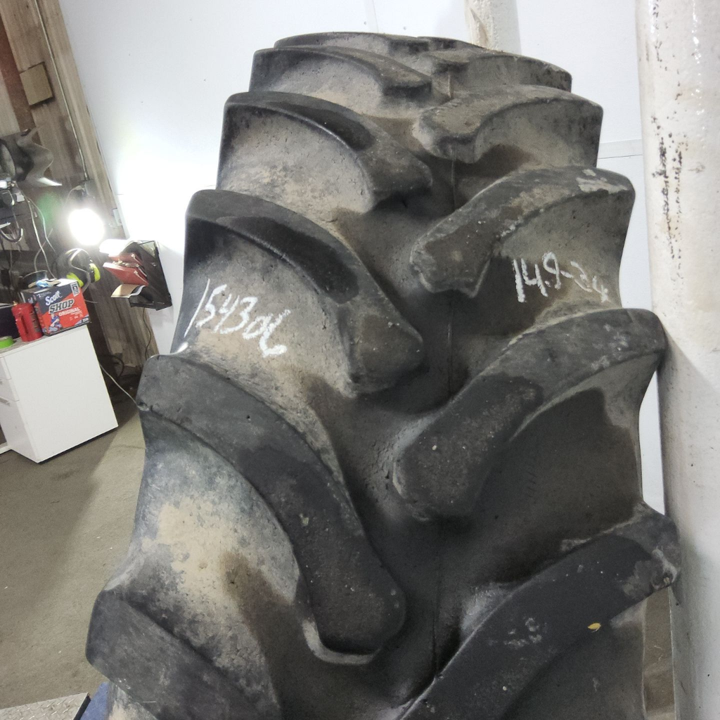14.9R34 Firestone Radial All Traction FWD R-1 E (10 Ply), 60%