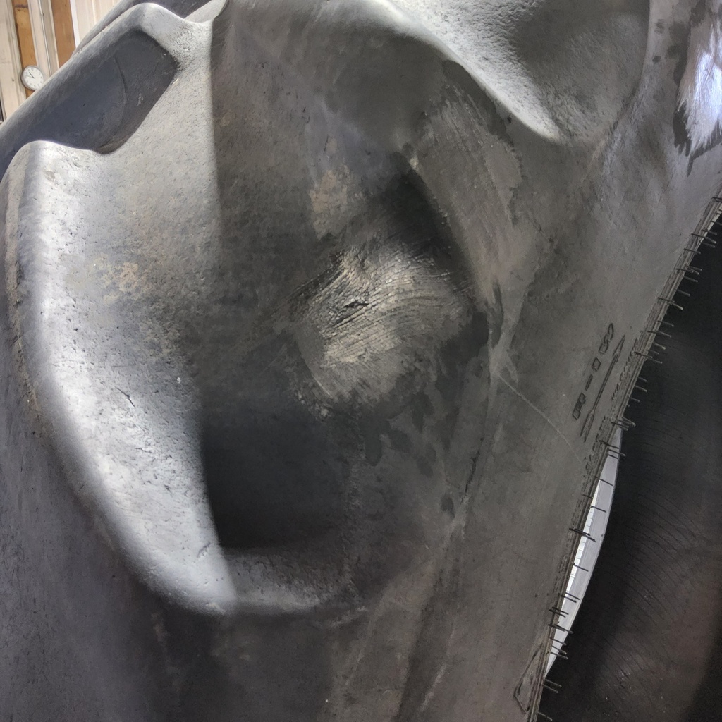 620/70R46 Goodyear Farm DT820 Super Traction R-1W 162A8 60%