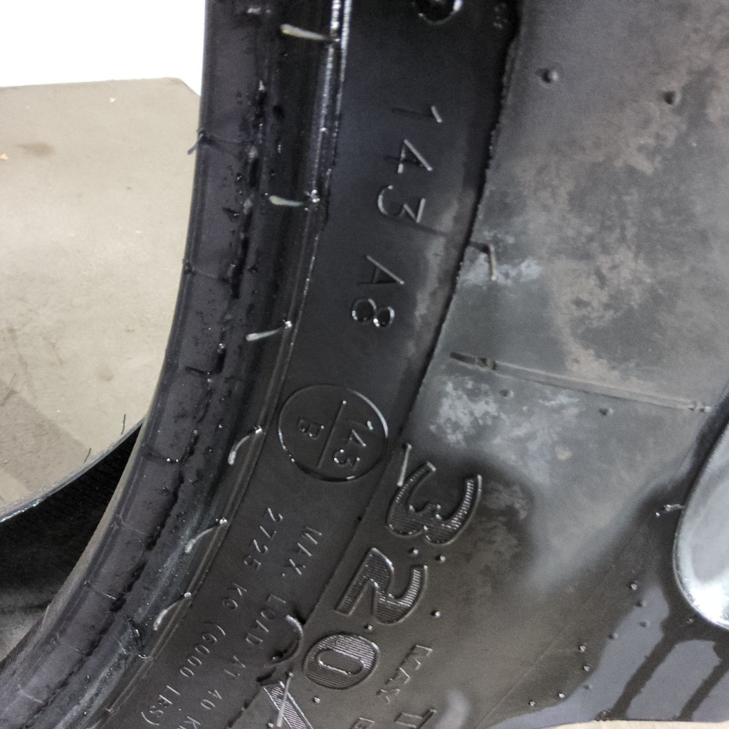 320/85R38 Goodyear Farm DT800 Super Traction R-1W 143A8