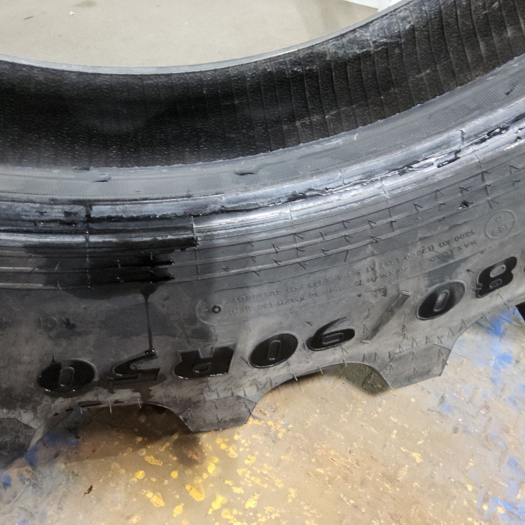 380/90R50 Goodyear Farm Ultra Sprayer R-1 169B 99%