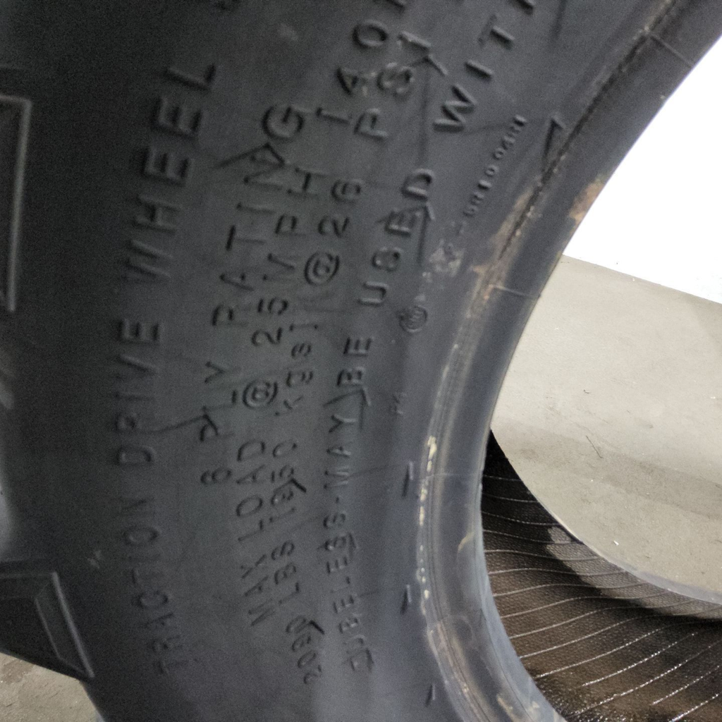 11.2-24 Carlisle Farm Specialist Imp R-1 C (6 Ply), 70%