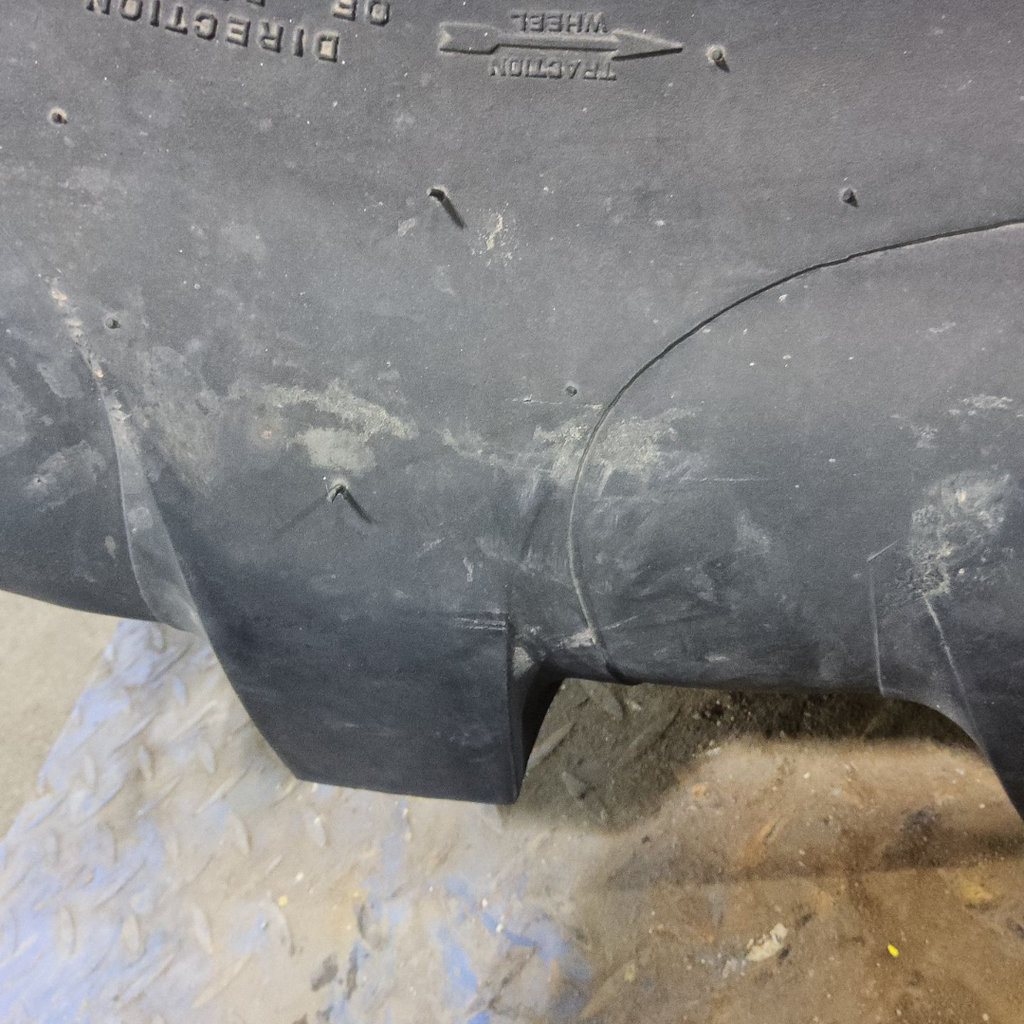 14.9-24 Armstrong Industrial Tractor Lug R-4 D (8 Ply), 99%