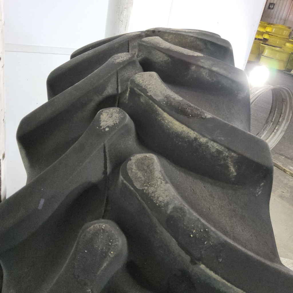 14.9R34 Firestone Radial All Traction FWD R-1 137A8 80%