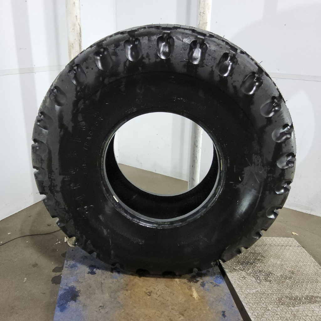 23.1-26 Firestone All Non-Skid Tractor R-3 F (12 Ply), 99%