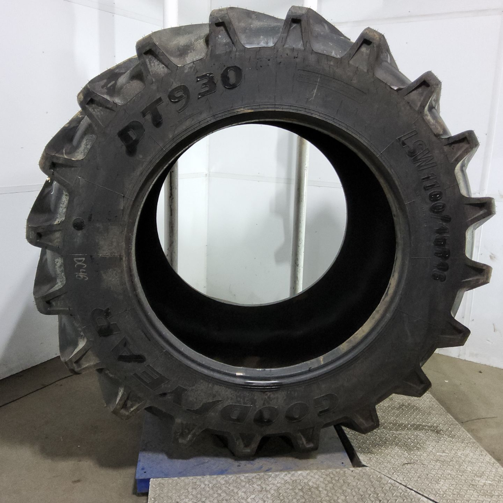 LSW1100/45R46 Goodyear Farm DT930 R-1W 201D 99%