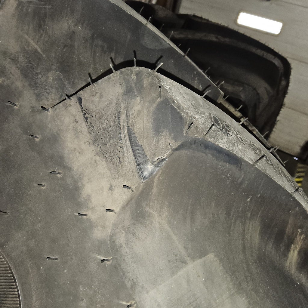 VF380/105R50 Mitas HC1000 R-1W 176D 99%