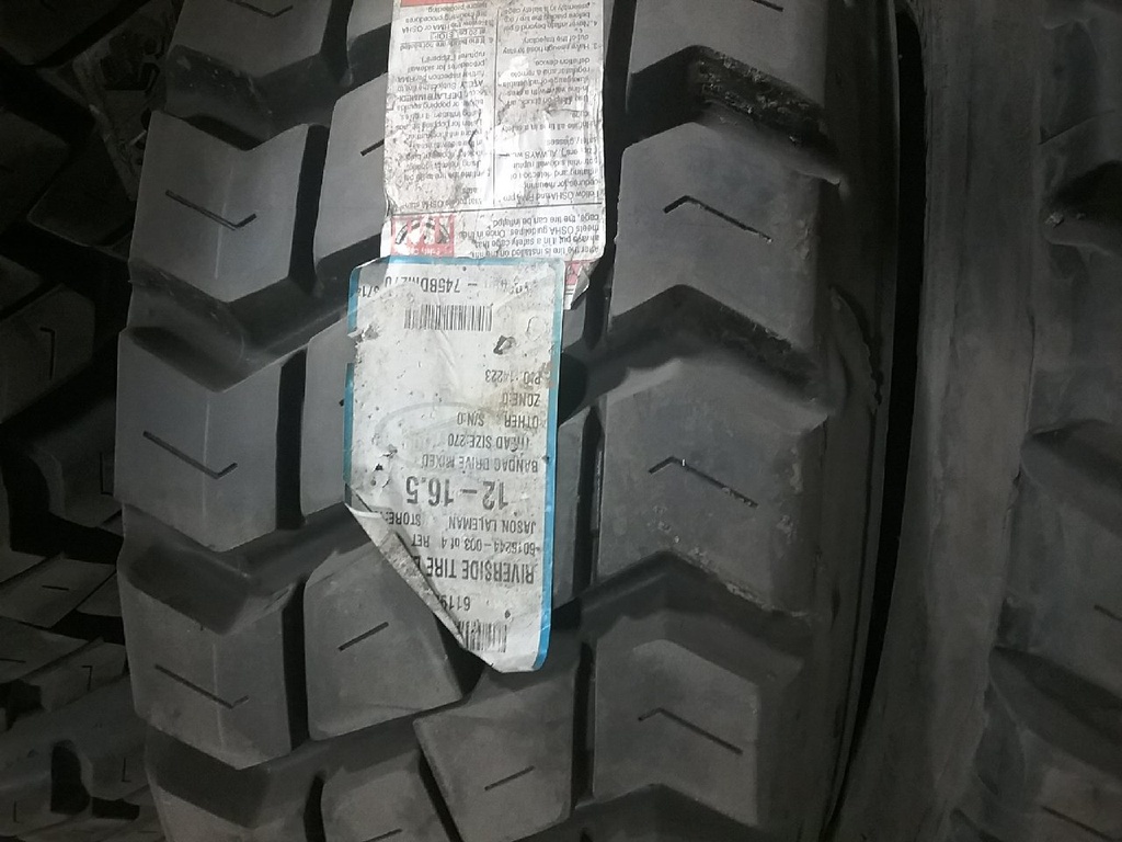 12/-16.5 Bandag Bandag Drive Mix 99%