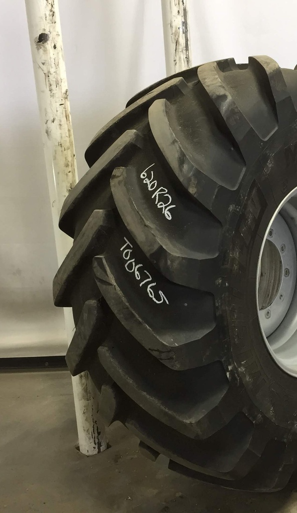 620/75R26 Michelin MegaXBib R-1W 166 B 90%