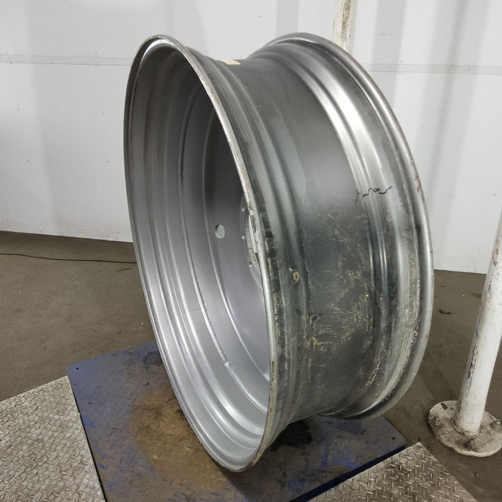 16"W x 50"D, Case IH Silver Mist 10-Hole Bubble Disc , -5.12" Offset