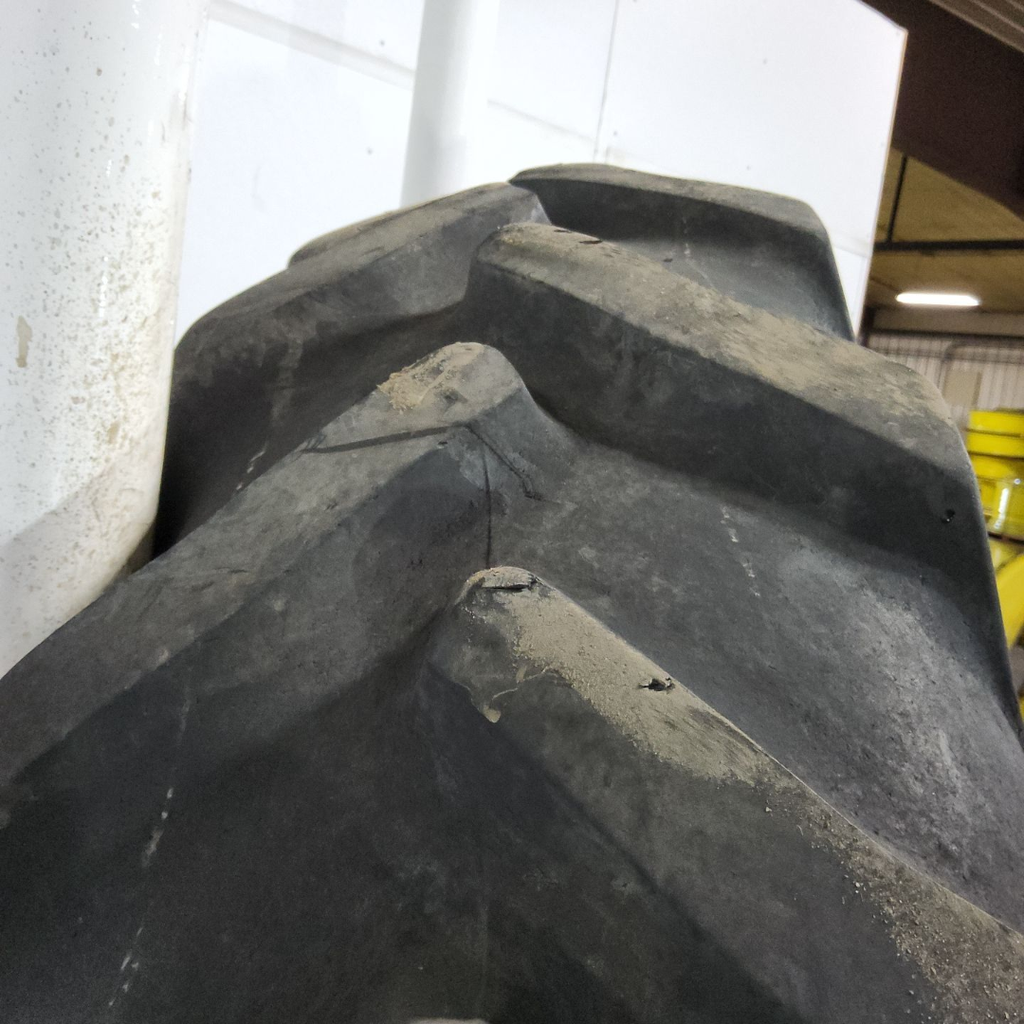 380/90R54 Goodyear Farm DT800 Super Traction R-1W 152A8 55%