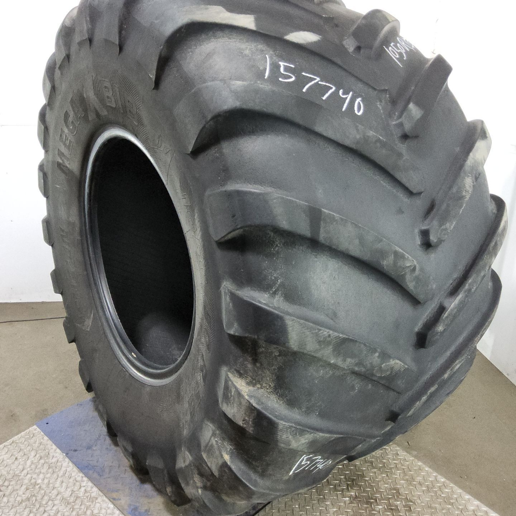 1050/50R32 Michelin MegaXBib  R-1W 172D 55%