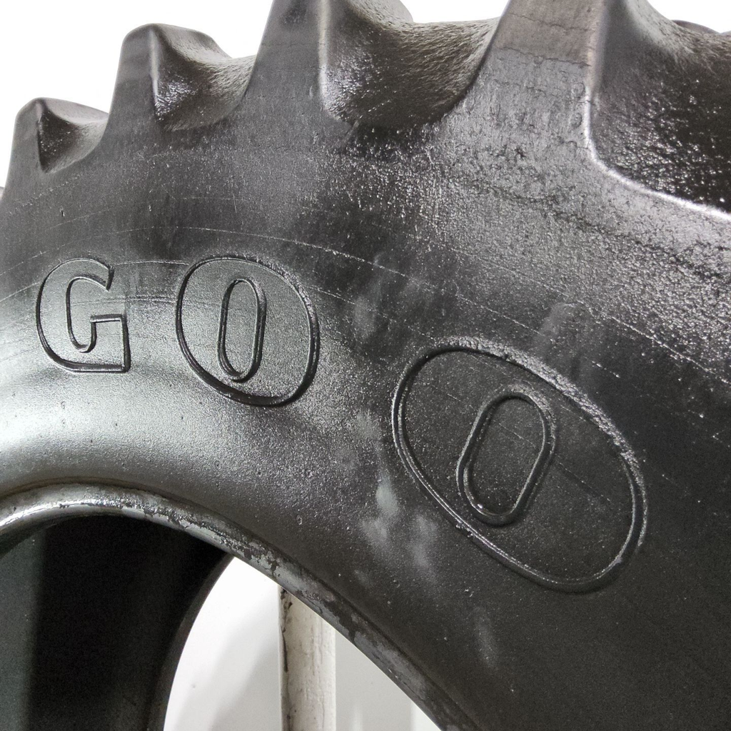 18.4-42 Goodyear Farm Dyna Torque II R-1 E (10 Ply), 65%