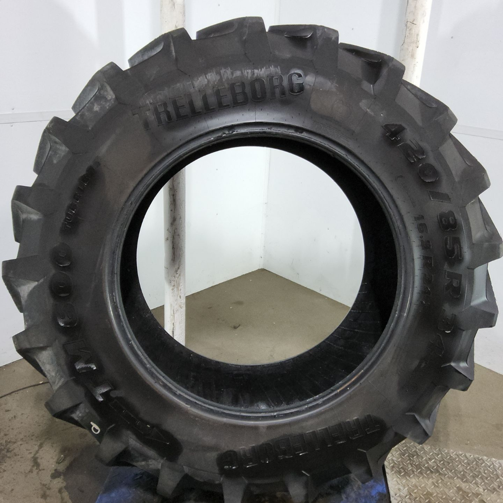 420/85R34 Trelleborg TM600 R-1W 147A8 95%