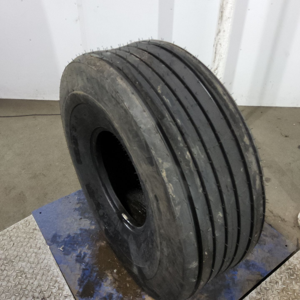 16.5L-16.1FI Titan Farm Farm Service I-1 E (10 Ply), 99%
