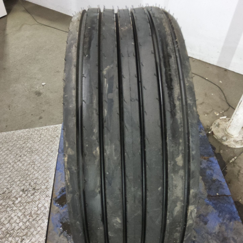 16.5L-16.1FI Titan Farm Farm Service I-1 E (10 Ply), 99%