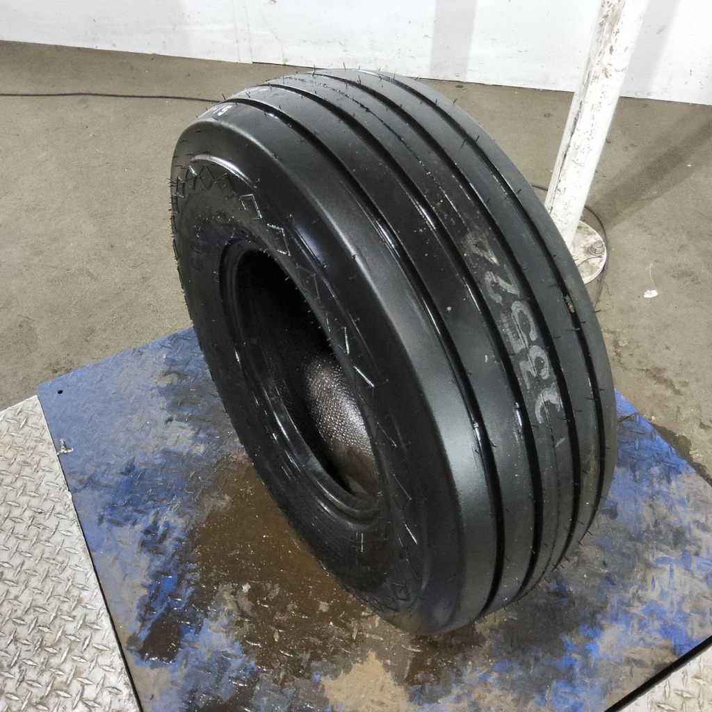 11L-15FI Goodyear Farm Farm Highway service I-1 D (8 Ply), 99%