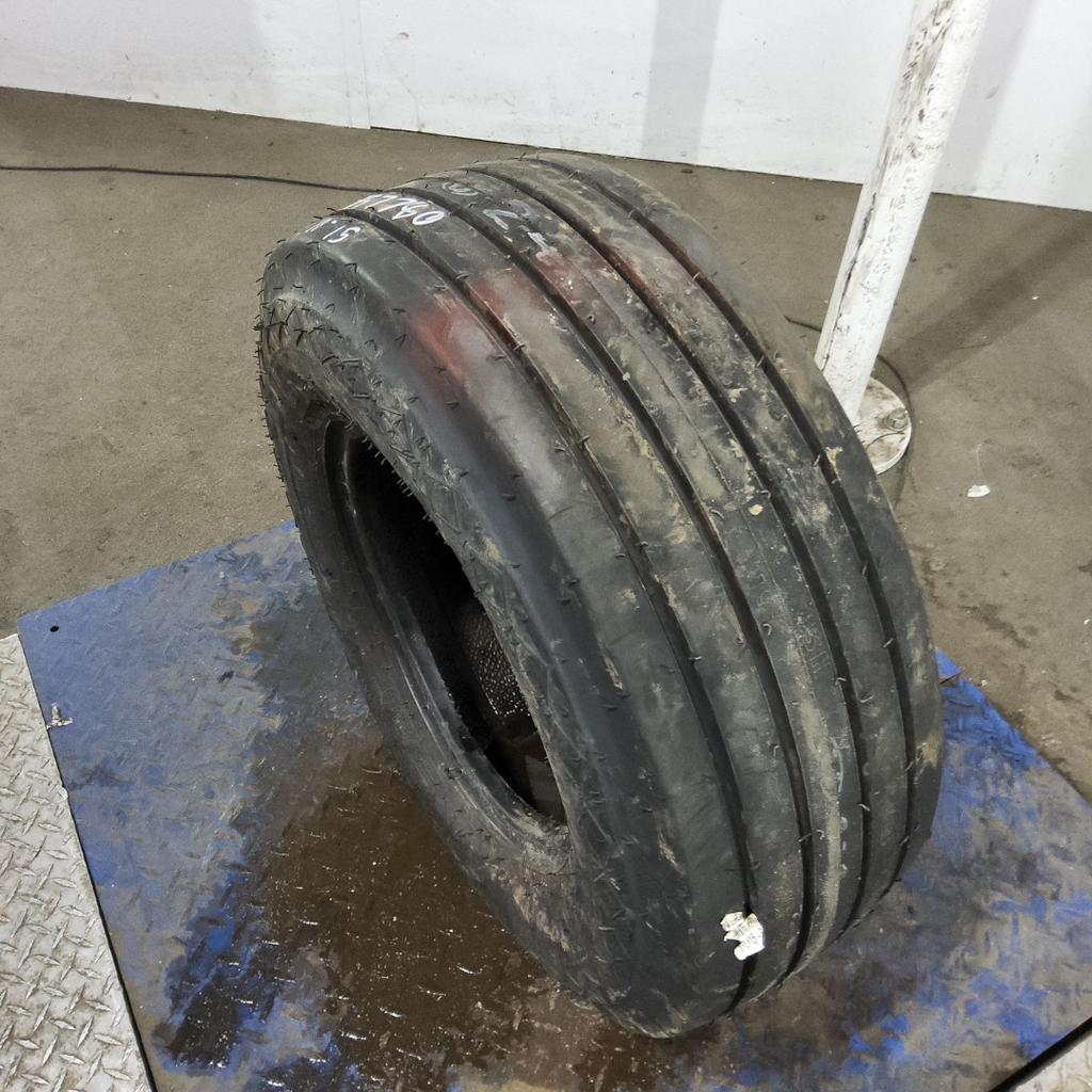 11L-15FI Goodyear Farm FI Highway Service I-1 D (8 Ply), 99%
