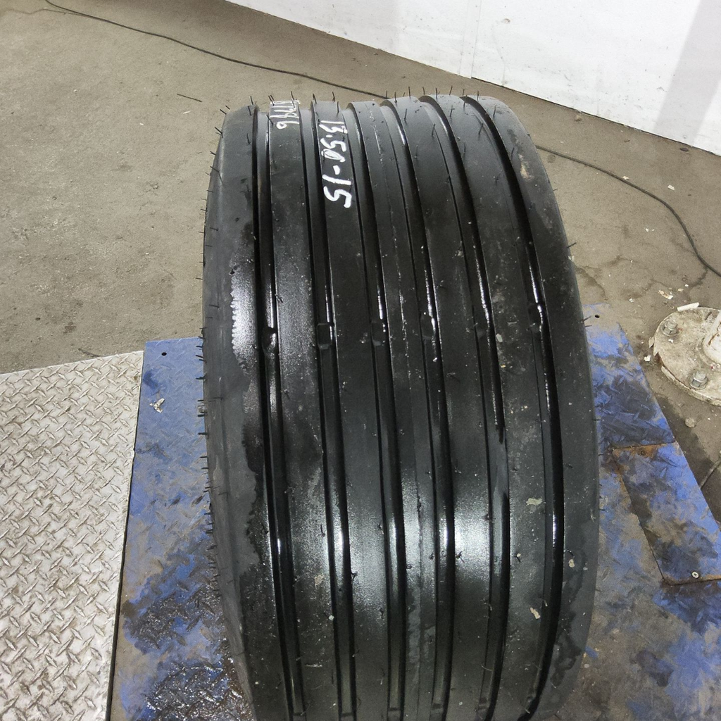 31x13.50-15 Titan Farm Flo-Trac Rib HF-1 C (6 Ply)