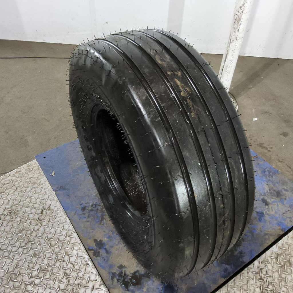 12.5L-15 Goodyear Farm FI Highway Service II I-1 D (8 Ply), 99%