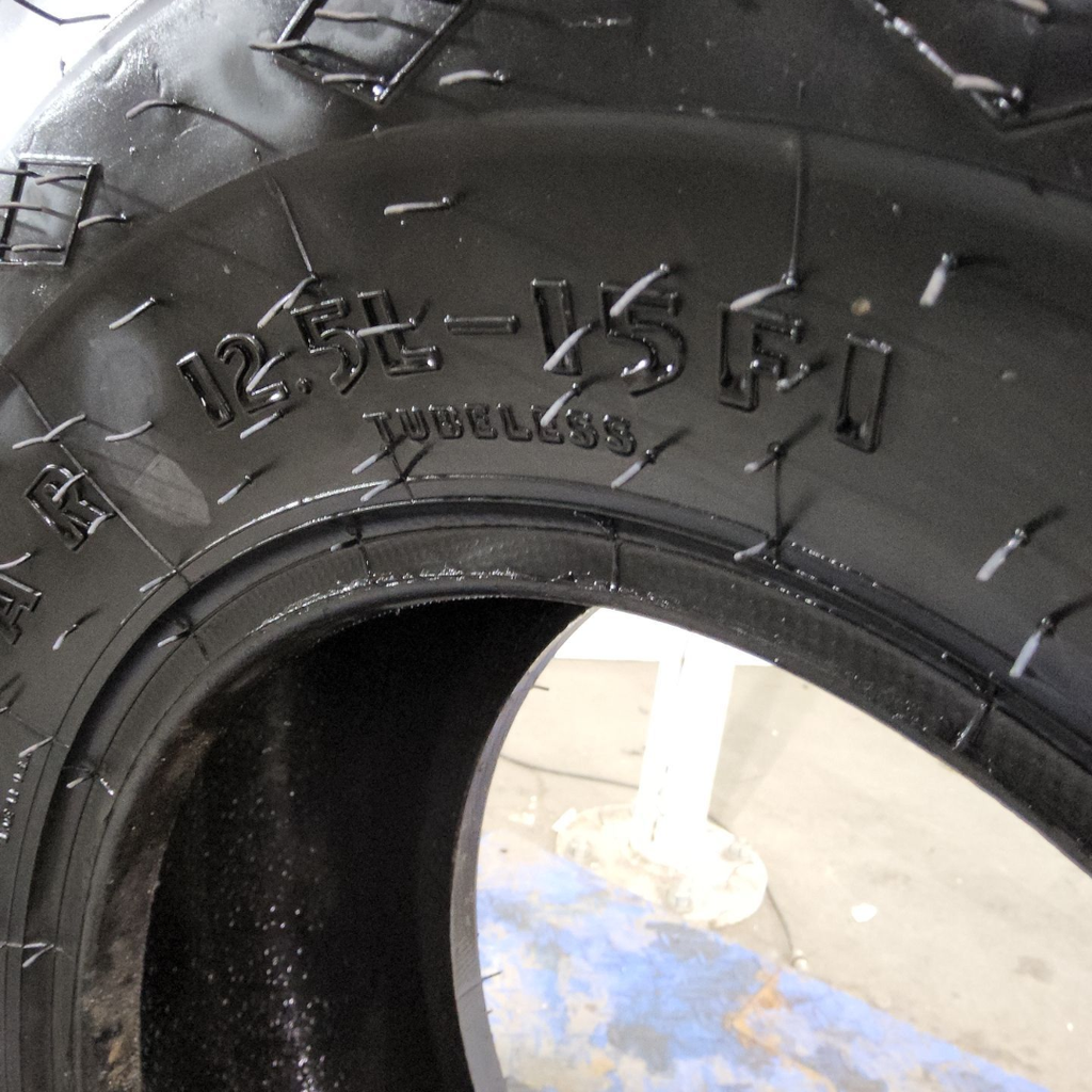 12.5L-15 Goodyear Farm FI Highway Service II I-1 D (8 Ply), 99%