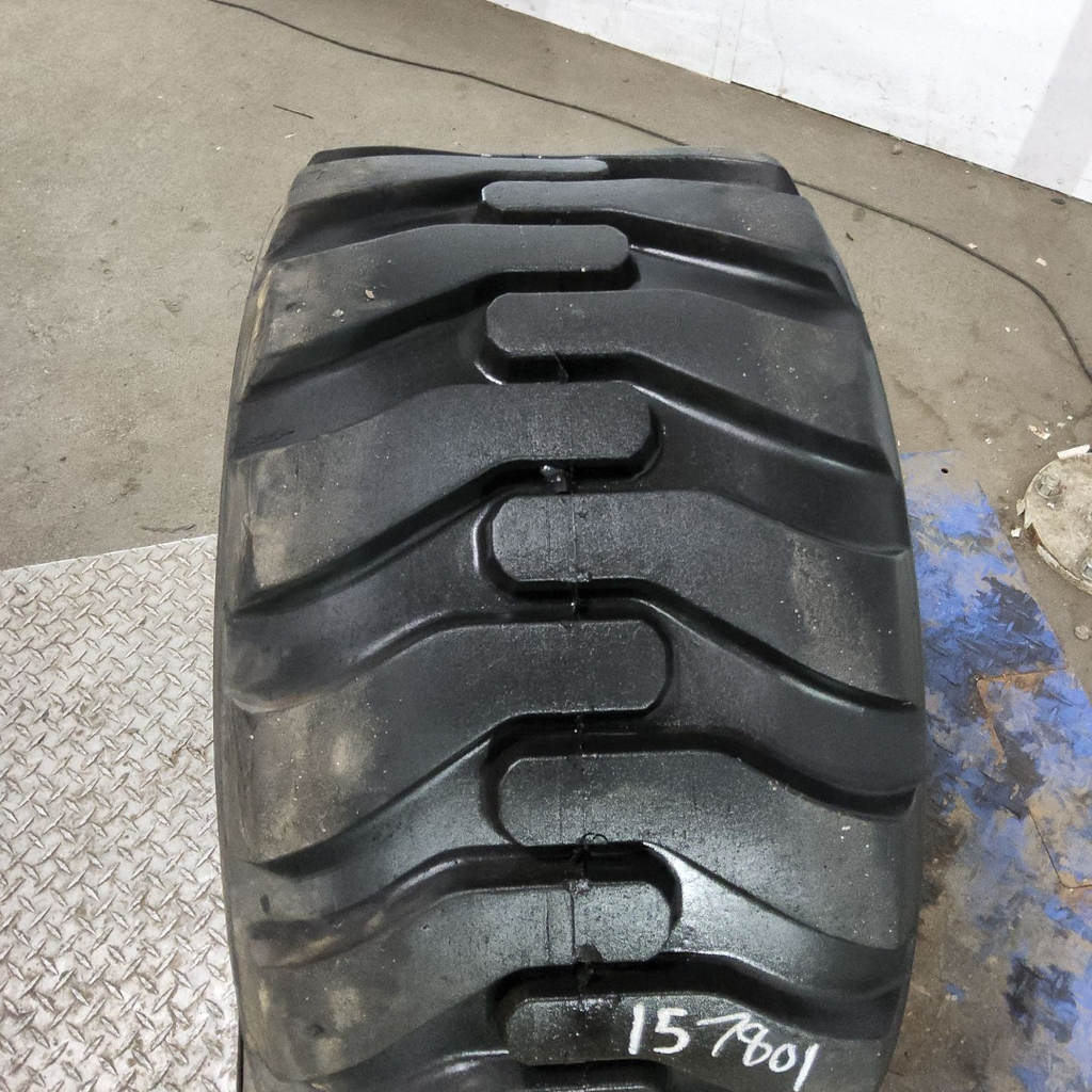 33x15.50-16.5NHS Denman Skid Steer Plus R-4 F (12 Ply), 80%